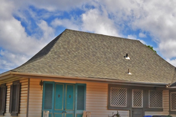 bonnet roof